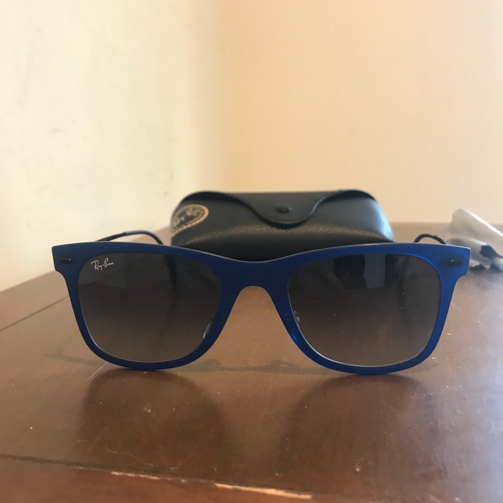 Ray-Ban